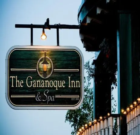 About Gananoque Inn 1000 islands