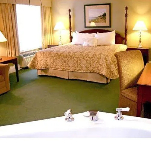 The Gananoque Inn Features